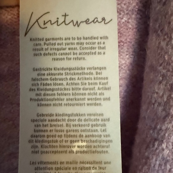 NWT Yest The Netherlands Omilya Violet Cardigan Gold Buttons Size 6 Preppy - Picture 13 of 16